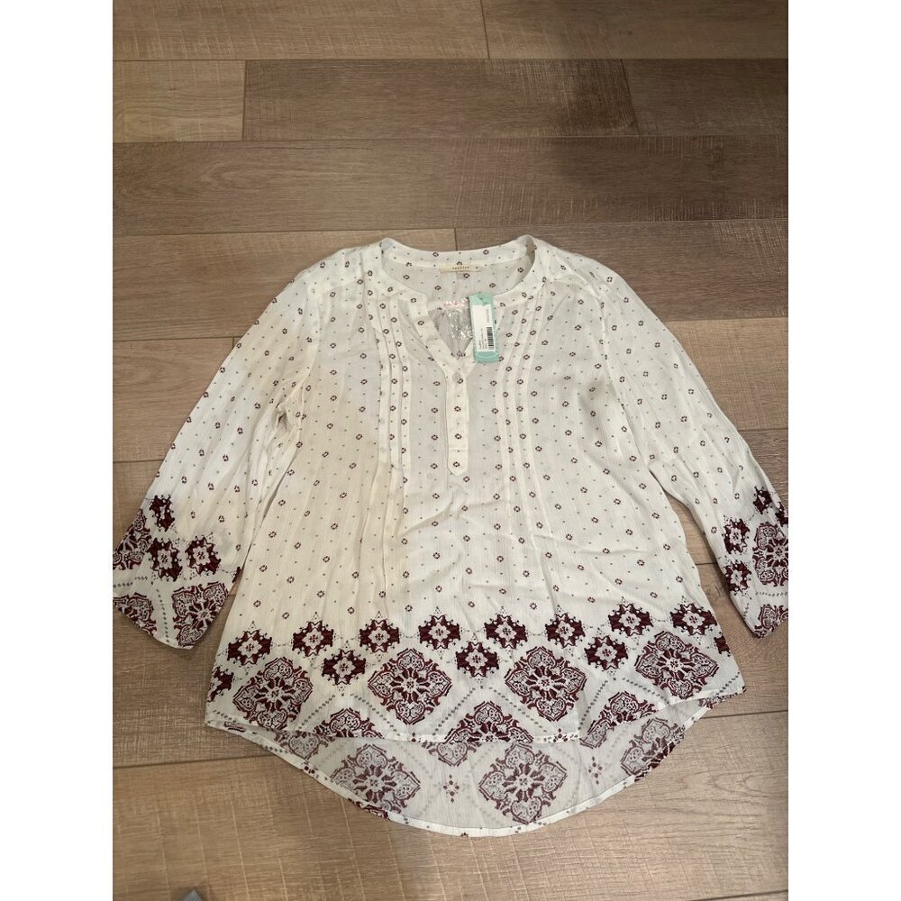 Fun2Fun White Kearney Henley Top M With Burgundy Pattern Boho Style Lightweight